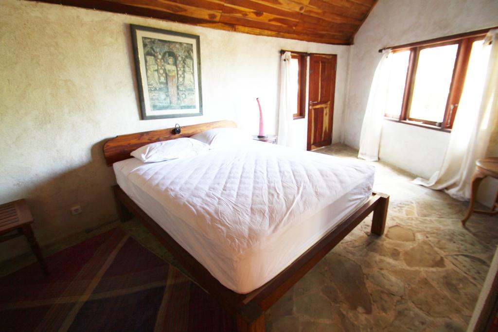 Boa Hill Surf House Hotel Нембрала Екстериор снимка